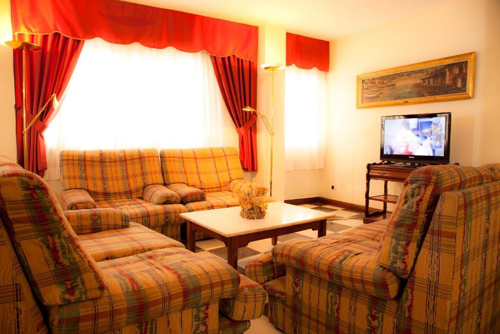 Hotel Maycar A Coruna Bagian luar foto