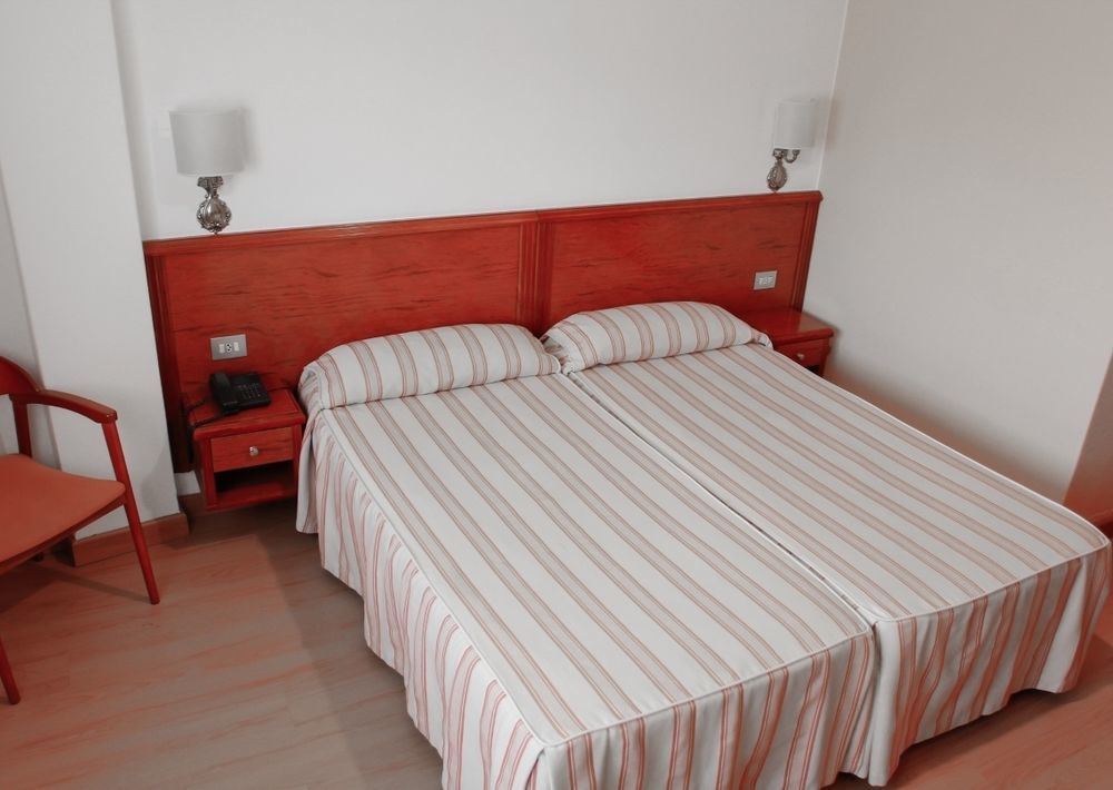 Hotel Maycar A Coruna Bagian luar foto